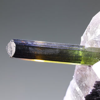 ELBAITA, CUARZO, ALBITA