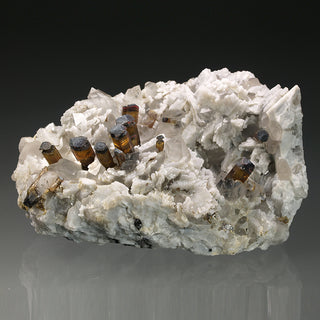 ELBAITA, MICROCLINA, CUARZO