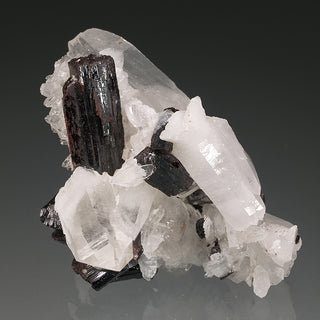 HÜBNERITE, QUARTZ