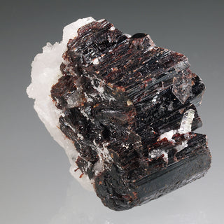 HÜBNERITE, QUARTZ