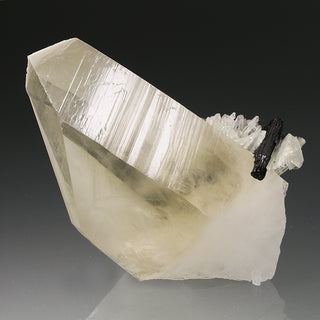 HÜBNERITE, QUARTZ