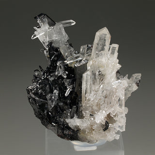 HÜBNERITE, QUARTZ