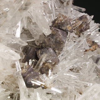 SCHEELITE, QUARTZ, QUARTZ JAPAN LAW TWIN