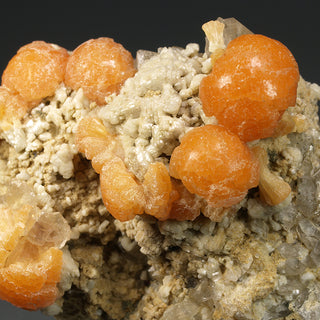 STELLERITE, ALBITE, QUARTZ