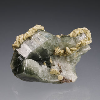 FLUORAPATITE, SIDERITE, PYRITE, MUSCOVITE