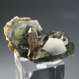 FLUORAPATITO, ARSENOPIRITA, CUARZO, SIDERTIA, MOSCOVITA, CALCITA