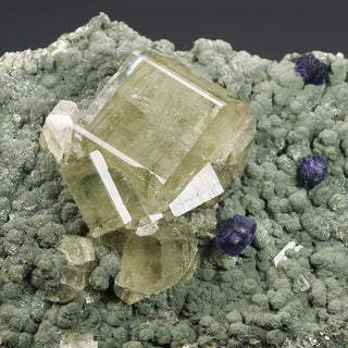 FLUORAPATITE, FLUORITE, MUSCOVITE