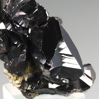 CASSITERITE, MUSCOVITE
