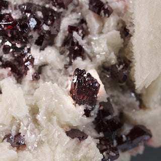 CINNABAR, DOLOMITE, QUARTZ