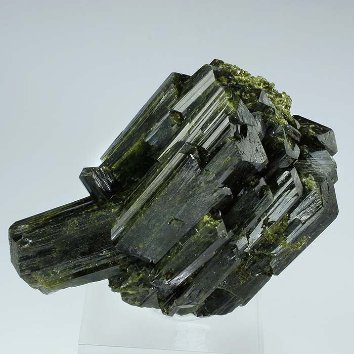 Comprar mineral epidota | Envío desde 48 horas – Luis Burillo Minerales