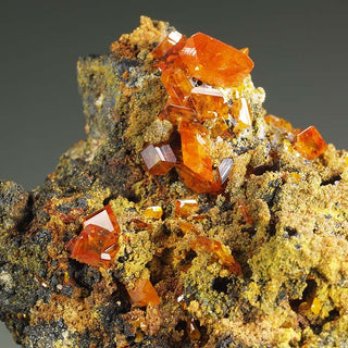 WULFENITA, MIMETITA.