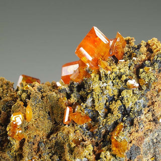 WULFENITA, MIMETITA.