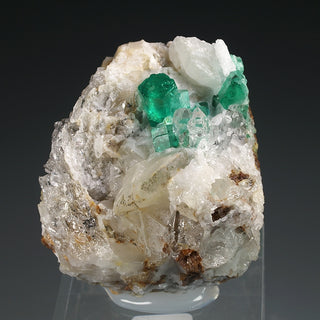 BERILO VAR. ESMERALDA CUARZO CALCITA