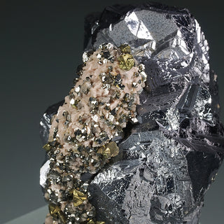 GALENA, RHODOCHROSITE, CHALCOPYRITE