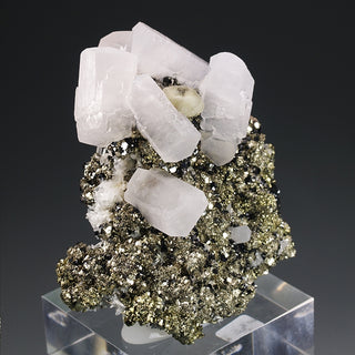 CALCITA, FLUORAPATITO, PIRITA, CALCOPIRITA, ESFALERITA, CUARZO